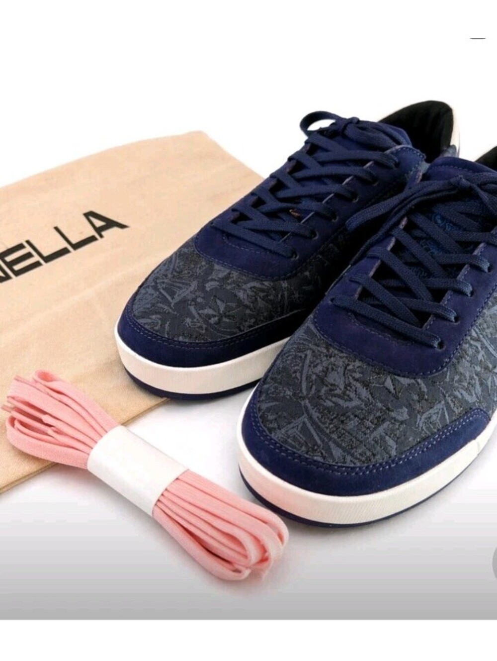Novella Designer Sneakers Men’s Size 11 w/ Extra Pink Laces And Dustbag NWOB